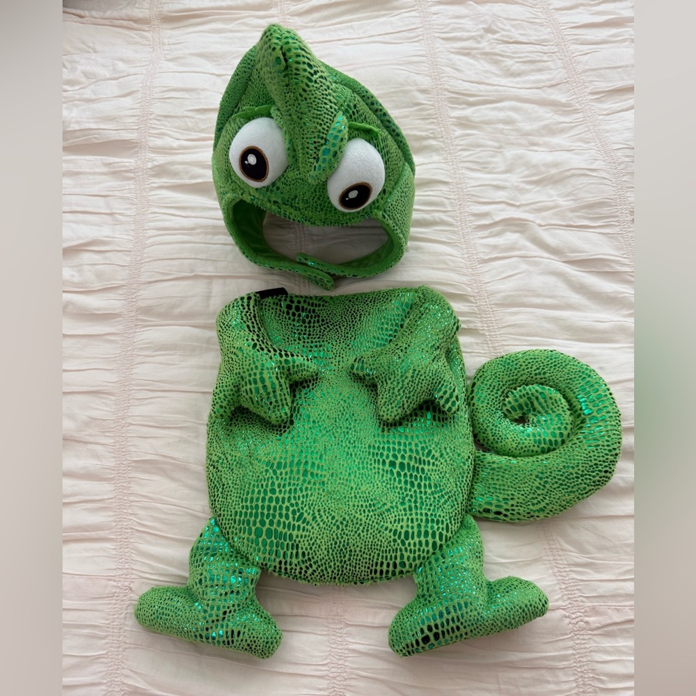 Disney Pascal / Tangled Carrier Costume Cover